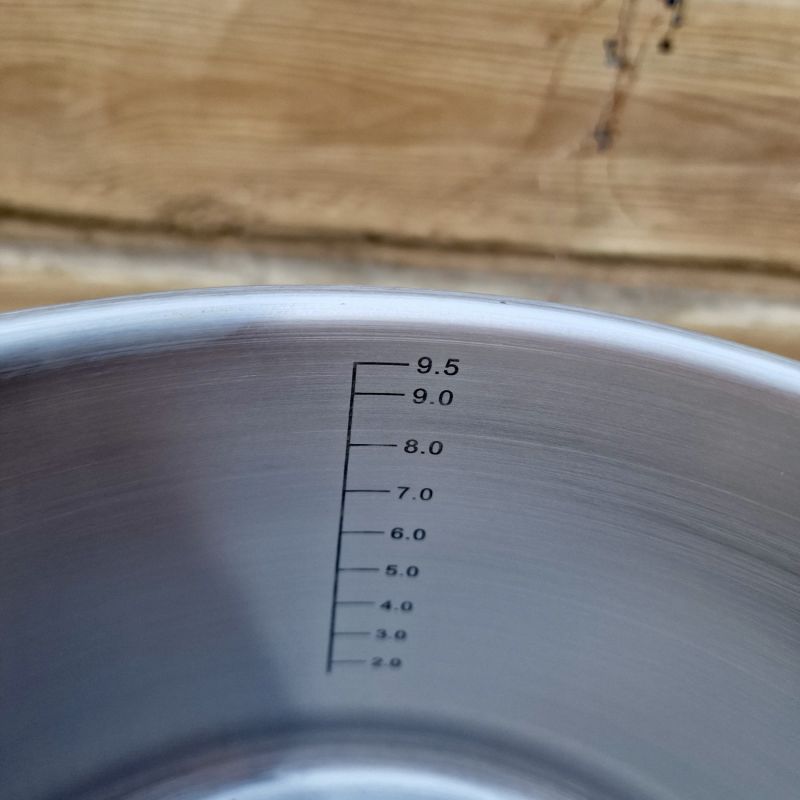 Кастрюля нержавеющая Edenberg 9,5 л с крышкой EB-3009