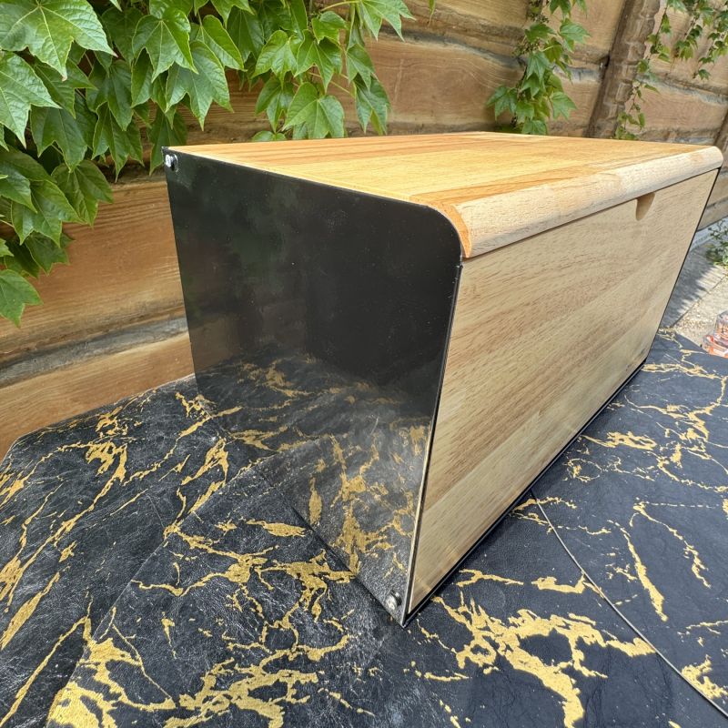 Хлебница из нержавеющей стали 35.x23.5x21 см Edenberg EB-135 35*23,5*21см Черная